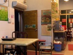 大堂-华哥新鲜猪精品美食