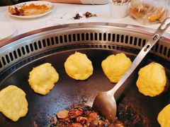-哈尔滨烧烤·山河村铁锅炖(交大店)