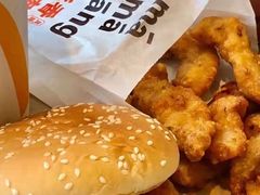 -麦当劳(利津路店)