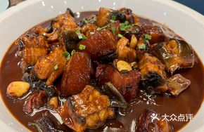 Braised Pork with Eel
