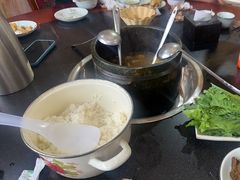 -鲁朗石锅城·松茸天麻石锅鸡