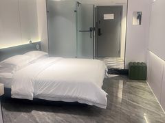 -成都ins星空塔酒店(春熙路天府广场店)