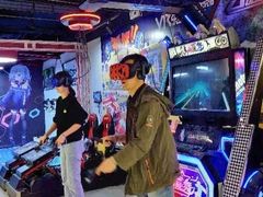 -VR+乐园·VR电竞·家庭亲子·密室逃脱·轰趴团建