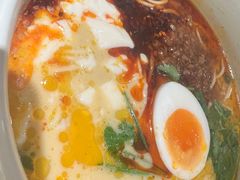 草本担担臊子面-和府捞面(北美新天地店)