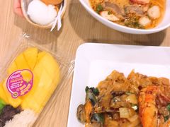 -Pier 21 (Terminal 21 Asok)