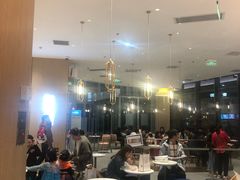 大堂-奈雪的茶(青岛卓悦里INTOWN店)