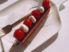 -UNI UNI(环亚凯瑟琳店)