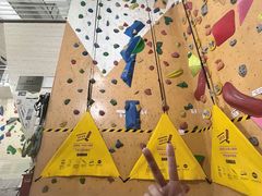 -啸岩馆 Roaring Climbing Gym