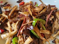 -小厨子私房菜·云南美食店