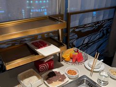 -海底捞火锅鲜切牛肉主题店(长寿路店)