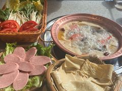 腊排骨-阿婆情腊排骨火锅·野生菌季(古城旗舰店)