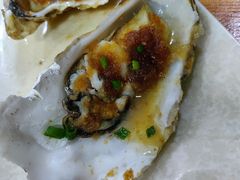 乌酱烤生蚝-大富蚝乌东哥饭店·石锅鱼杂·柠檬鸭(革新路店)