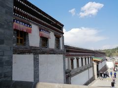 -塔尔寺游客服务中心