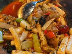 紫苏香辣牛蛙-凤凰湘语·海派湘菜(浦东旗舰店)