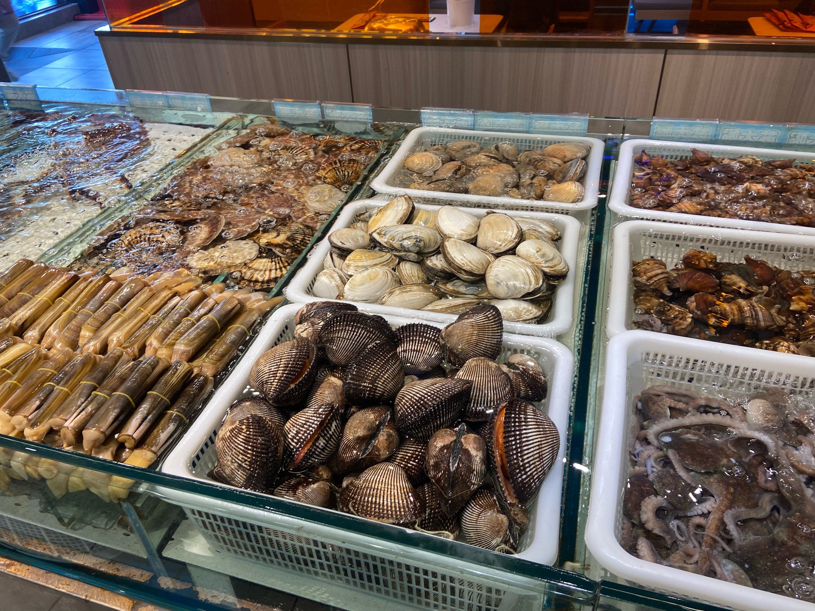 海鲜很新鲜 服务态度很好 推荐推荐