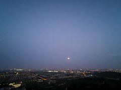 -鬼笑石后山停车场