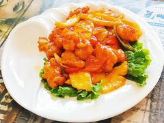 菠萝虾球-玖月时尚泰式餐厅