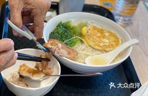 Pan-fried Chicken Cutlet with Fried Egg Soup Noodles