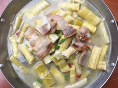 雷笋腊肉锅-徽州美食(三十年老店)