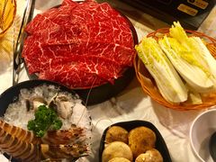 -鲜入围煮花胶鸡海鲜火锅