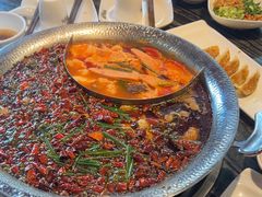 -老船舫·现做活鲜鱼馆(东郊记忆店)