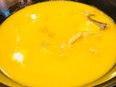 -鲜入围煮花胶鸡海鲜火锅