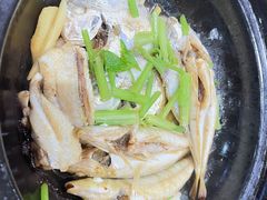 -荣基四海一家·家常菜·海鲜大排档(新安店)