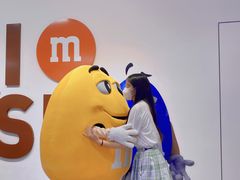 -m豆巧克力世界(上海世茂广场店)