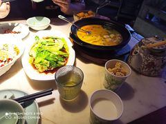 -韵秋荷(宝山龙湖天街店)