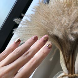 -一笔绣狂草美甲坊