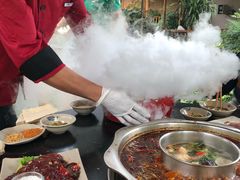 -茅草房·河畔园林火锅
