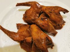 红烧乳鸽-君德澜酒家·创意粤菜(金山谷店)