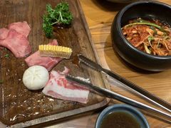 -草家酱蟹炭火烤肉店(珲春南路一店)