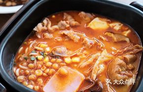 Spicy Pork Intestine and Beef Noodle Soup