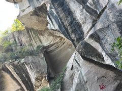 -伍山海滨石窟