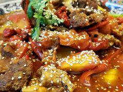 察布查尔辣皮子红焖羊羔肉-一个勺子新疆锡伯主题私房菜(红墙巷49号院店)