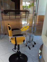 -PE SALON