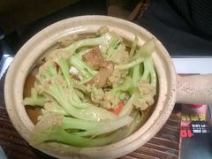 -新大咀港式茶餐厅(宝山万达店)