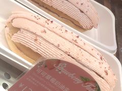 可可草莓奶油夹心面包-巴黎贝甜(宜山路店)