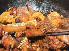 -鱼窝棚柴火铁锅炖(富山屯店)