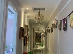 -蕾蕾美颜美容美体