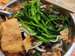 -柳州肥姨妈大骨螺蛳粉(东靖路店)