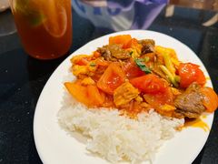 鲜茄鸡蛋牛肉饭-新旺茶餐厅•早餐(迪士尼小镇店)