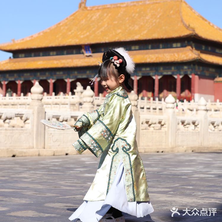 小格格打卡北京故宫[加油]