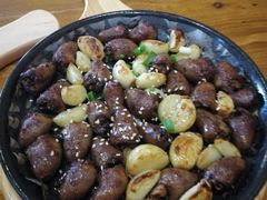 -老东镇啤酒屋海鲜加工·蒸汽海鲜·海鲜烧烤(台东店)