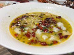 -香山湖家家宴(中山陵店)