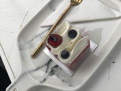 -UNI UNI(环亚凯瑟琳店)