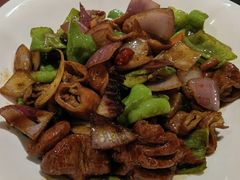 渣辣椒炒肥肠-董厨煨汤馆(车站路店)