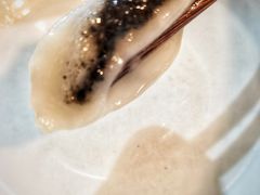 黑芝麻汤圆-黄三汤圆