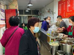 -中山牛肉肥肠粉面馆(军工社区店)
